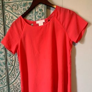 Coral/pink top size small ☀️ open back!